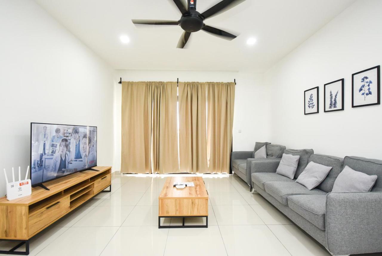 Meridin Medini Suite By Nest Home【Legoland】 Nusajaya  Exterior foto